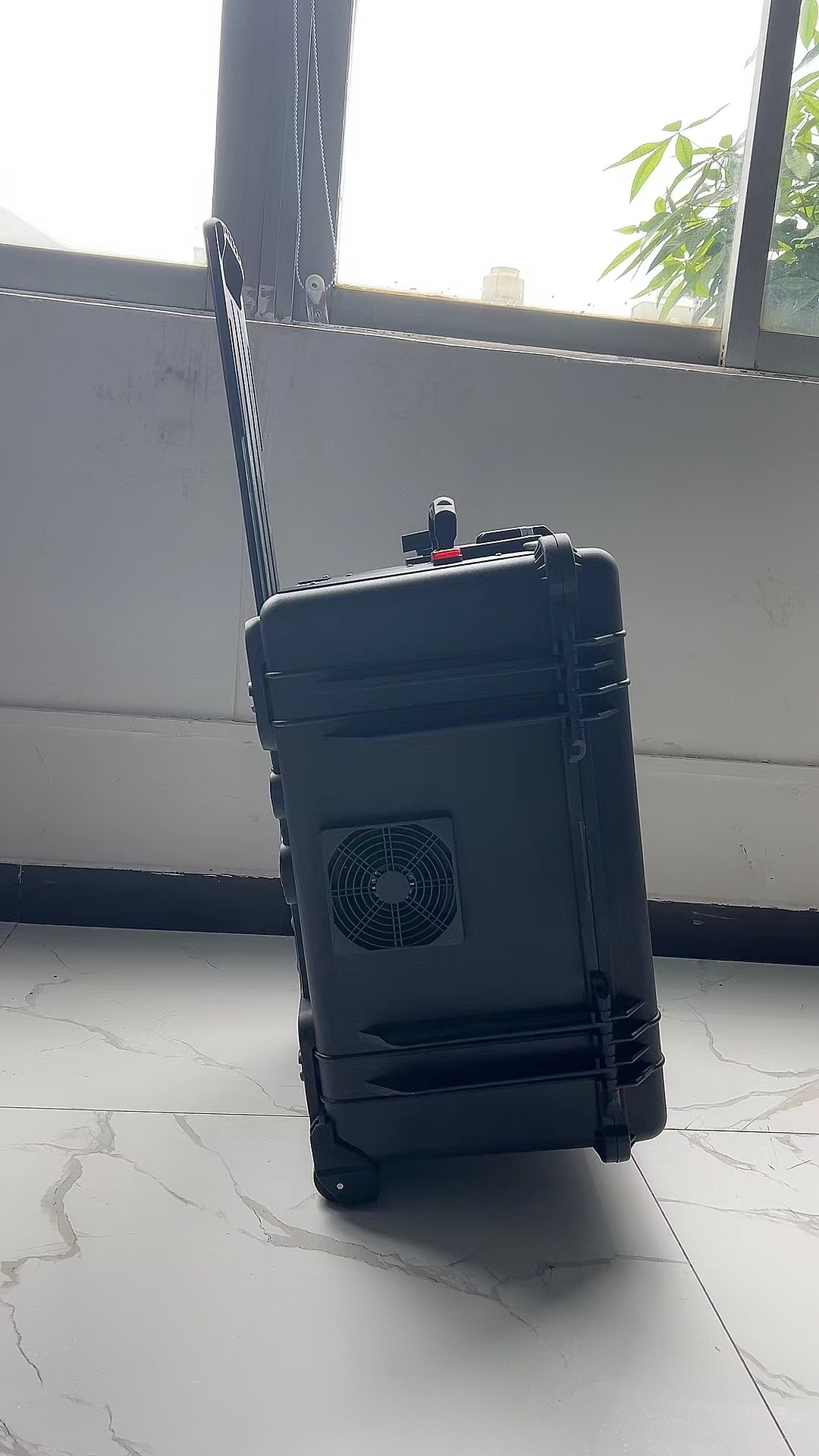 向阳街道手拉箱型移动通信干扰器